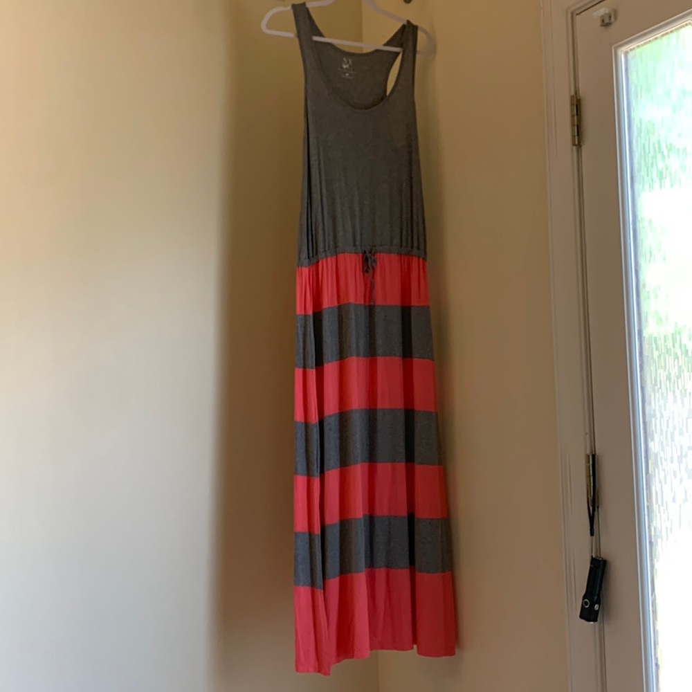 New York and Co maxi dress. Coral and gray. Racerback